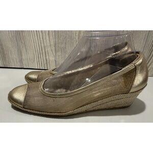 Sesto Meucci 8 Mid Heel Pumps Gold Metallic Mesh Leather Wedge Peep Toe Sandals